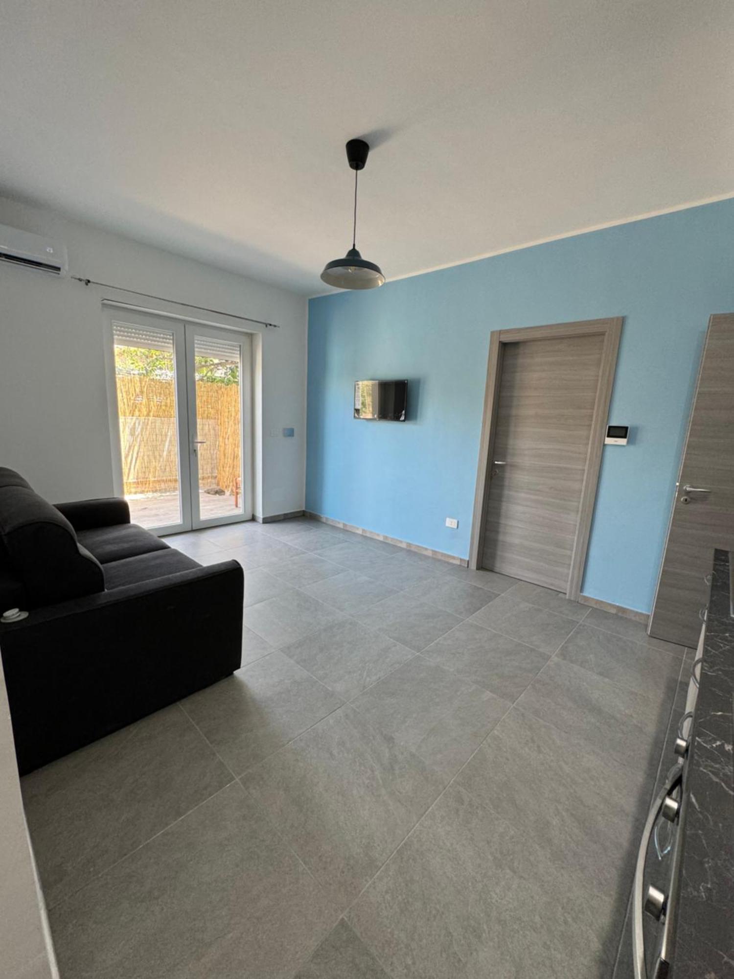 Nathouse Leilighet Villafranca Tirrena Eksteriør bilde