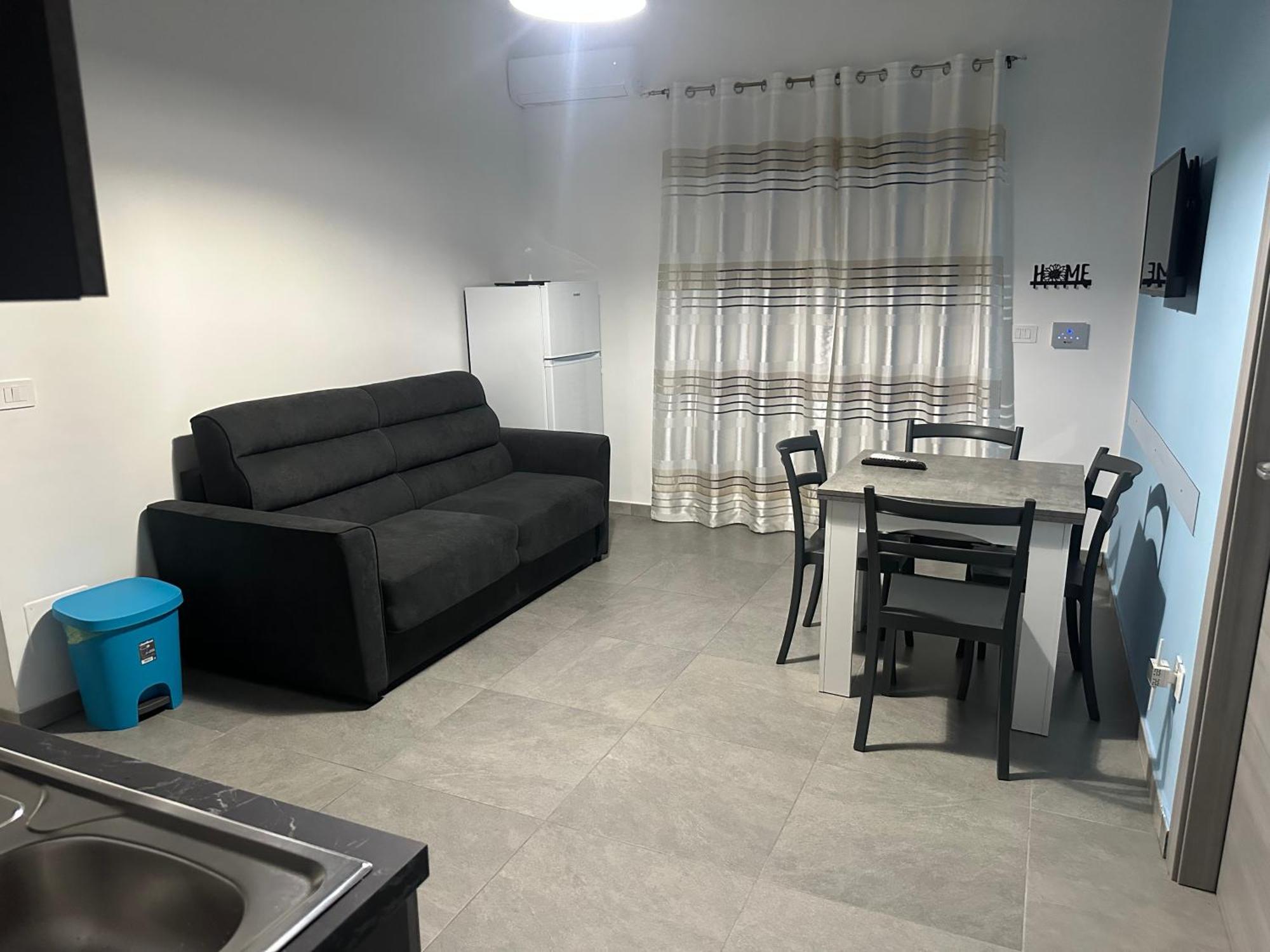 Nathouse Leilighet Villafranca Tirrena Eksteriør bilde