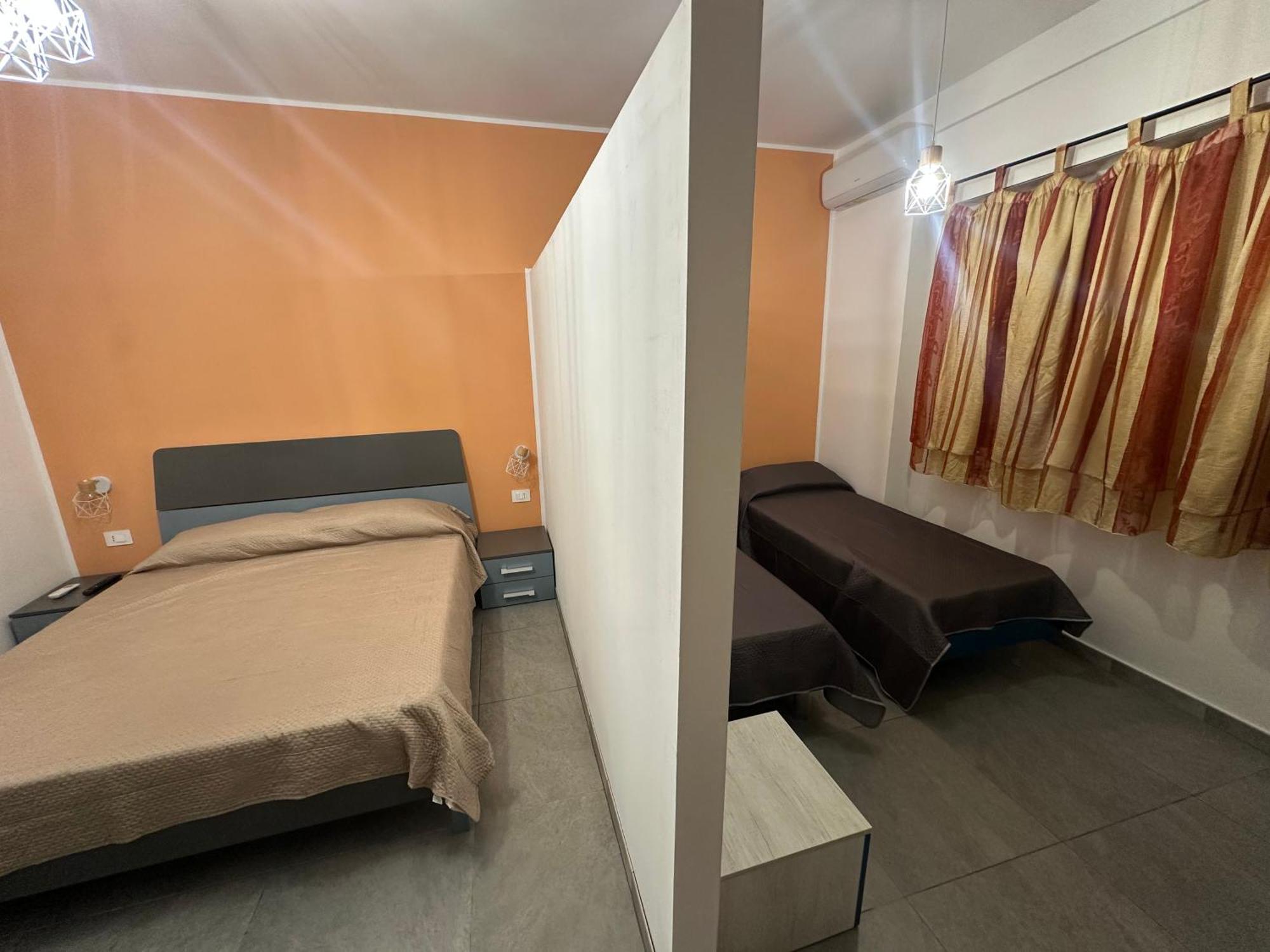 Nathouse Leilighet Villafranca Tirrena Eksteriør bilde